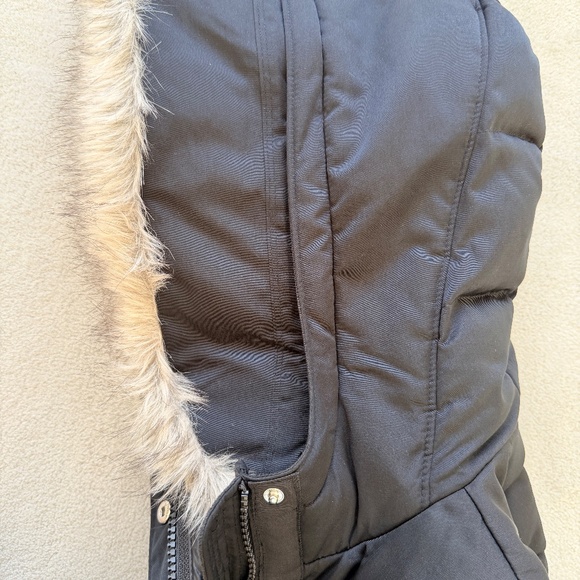 Abercrombie & Fitch Black Hooded Winter Coat (XS) - Picture 5 of 6